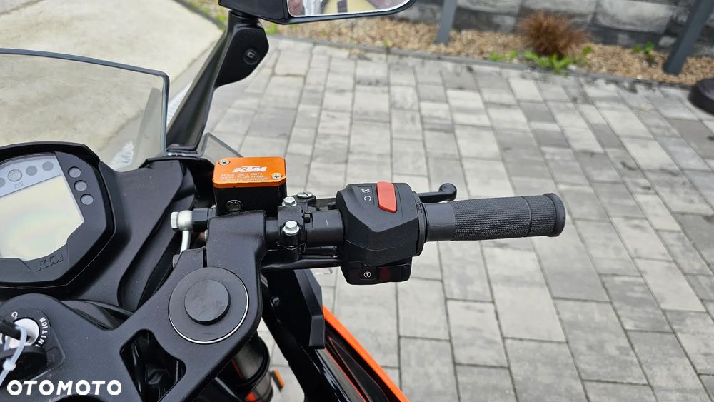 KTM RC 125 - 17