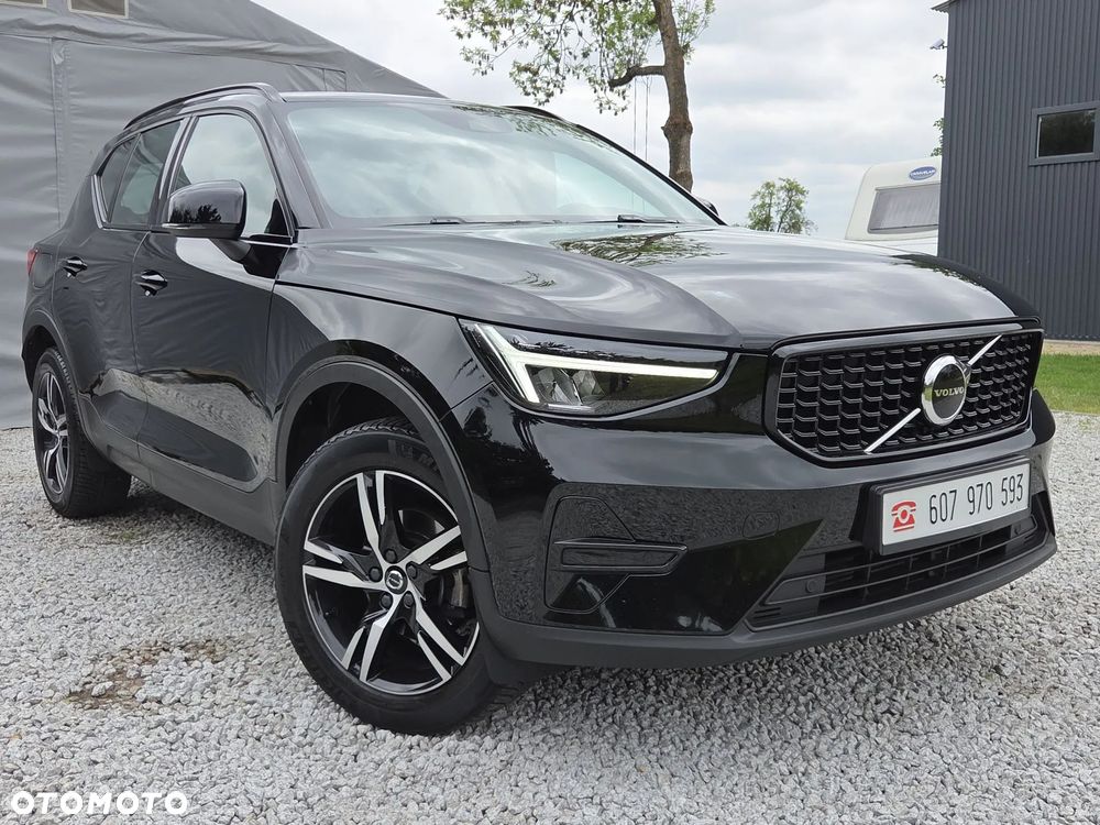 Volvo XC 40 T2 Plus Dark - 30