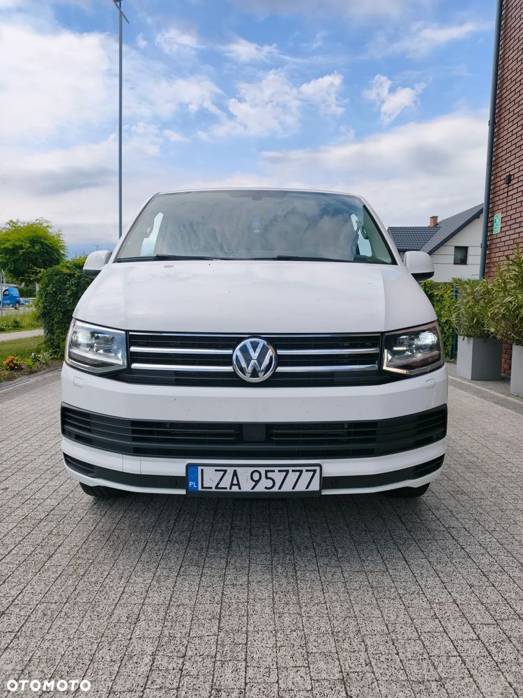 Volkswagen Caravelle 2.0 TDI L2 Comfortline DSG - 2
