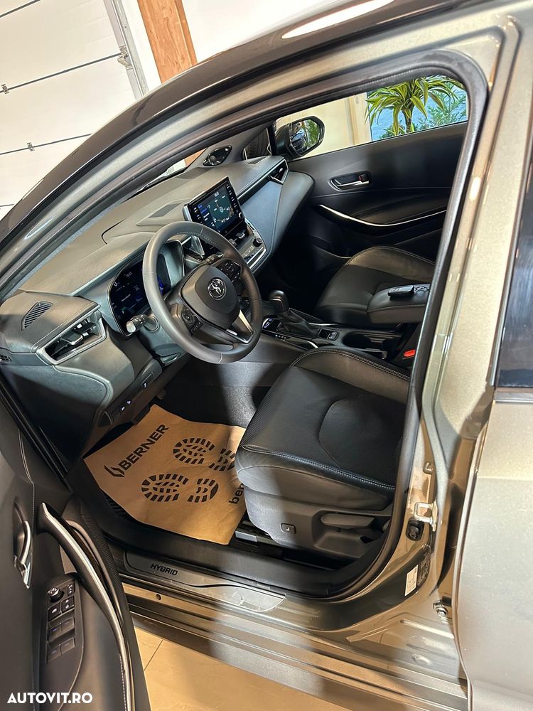 Toyota Corolla - 17