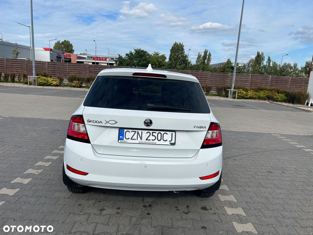 Skoda Fabia 1.0 TSI Ambition - 4