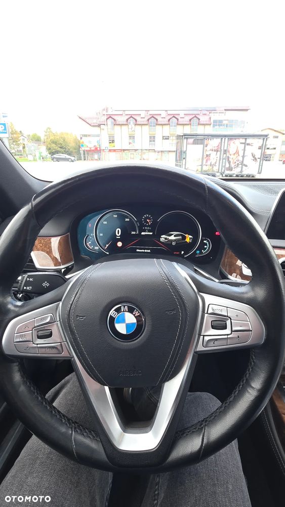 BMW Seria 7 - 27