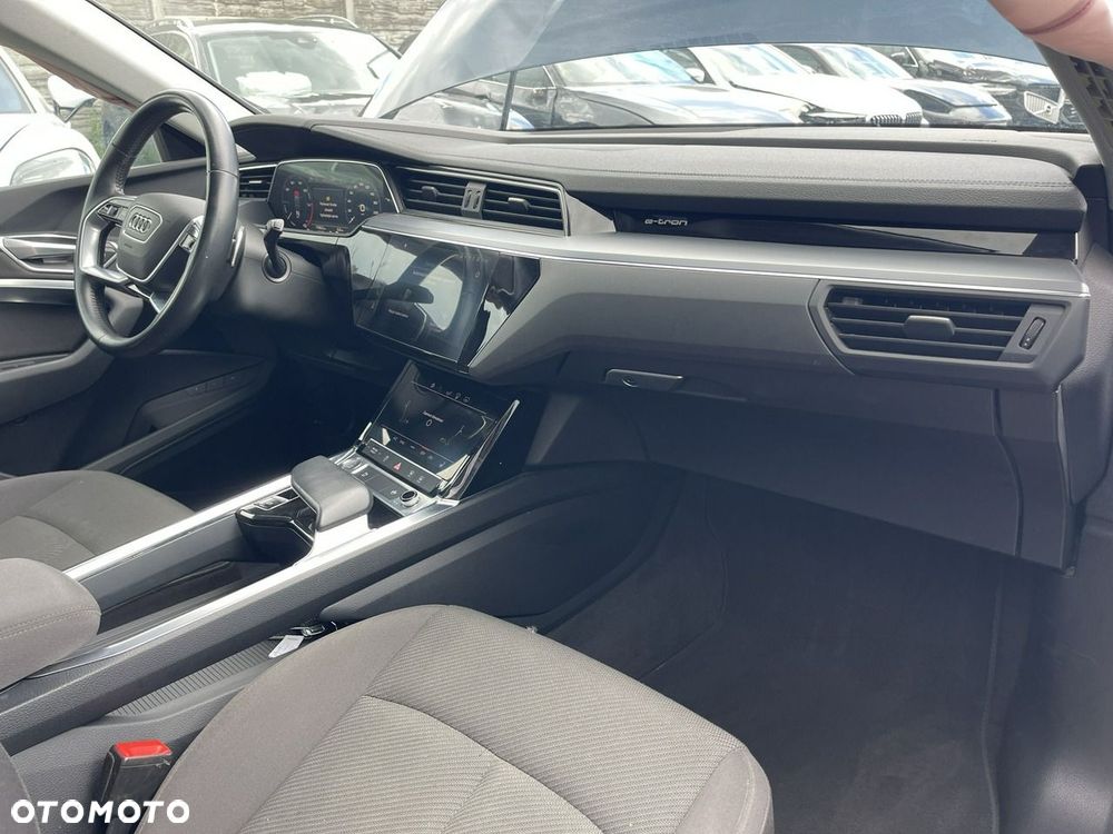 Audi e-tron 55 Quattro - 11