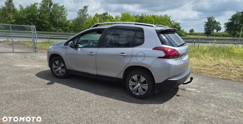 Peugeot 2008 2016 photo 2
