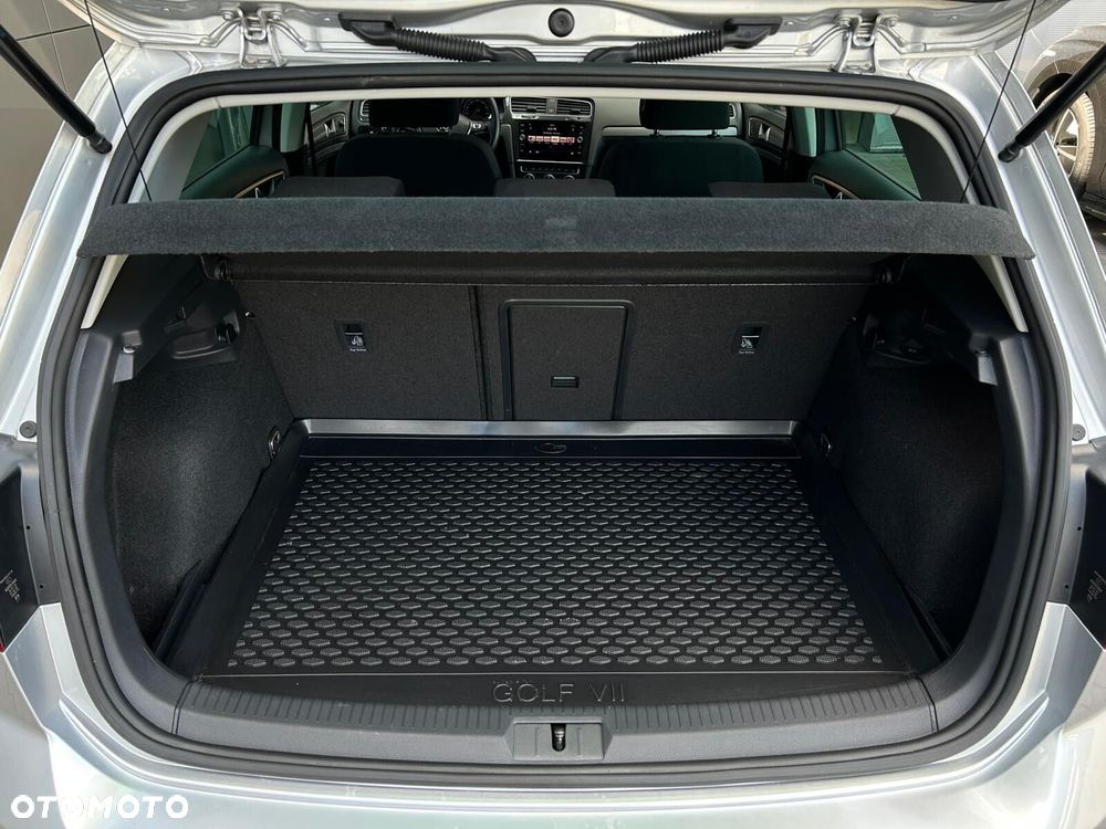 Volkswagen Golf 1.5 TSI BMT Comfortline - 10