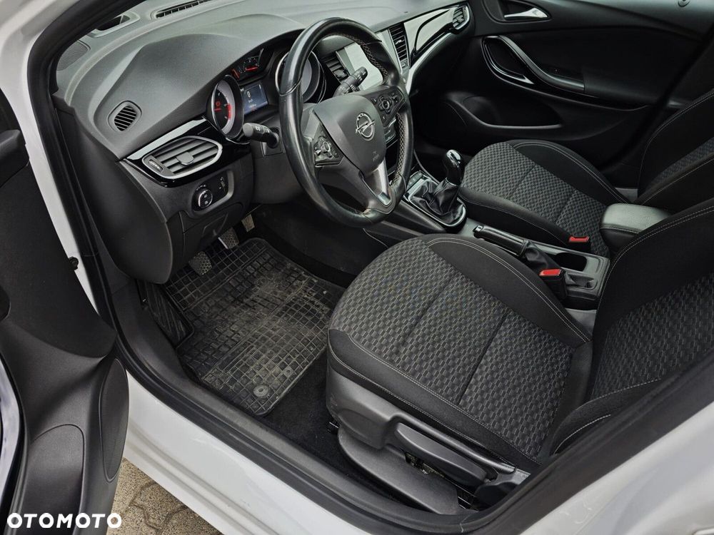 Opel Astra 1.6 CDTI Enjoy - 13