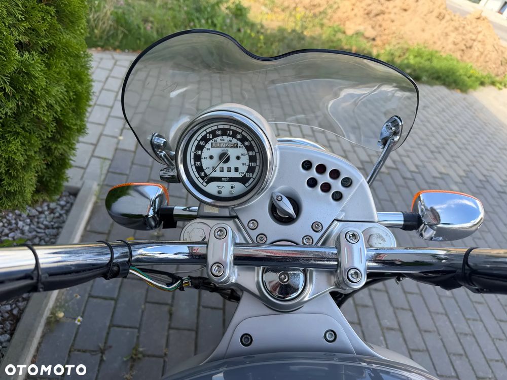 BMW R - 22