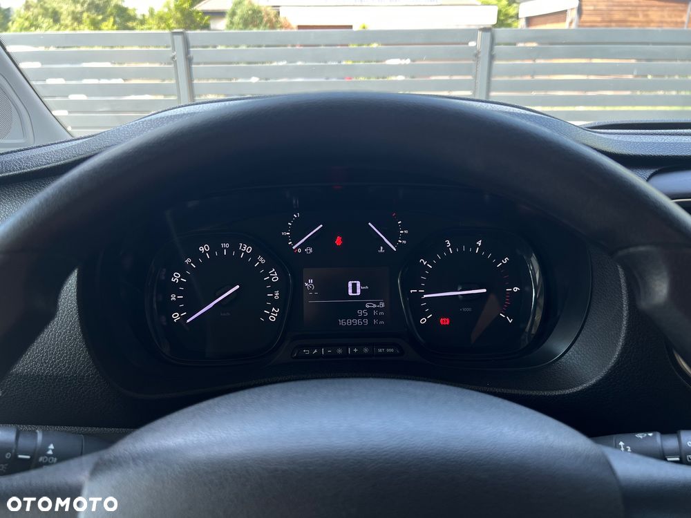 Opel Vivaro Kombi Long 2,8t Enjoy - 24