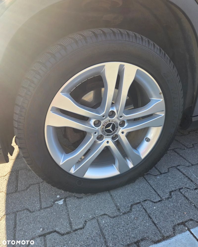 Mercedes-Benz GLA 220 d 4Matic 7G-DCT Style - 13