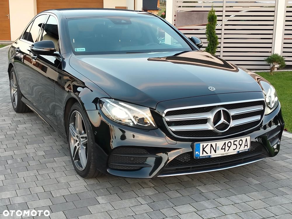 Mercedes-Benz Klasa E 220 d 4-Matic 9G-TRONIC - 32