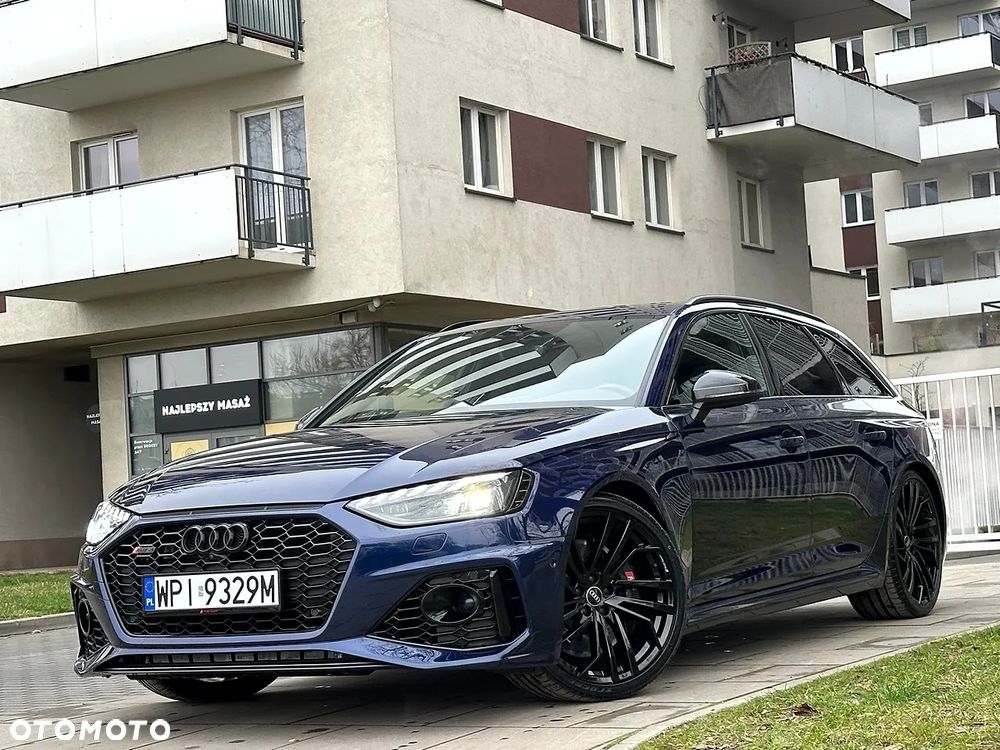 Audi RS4 Limousine - 2