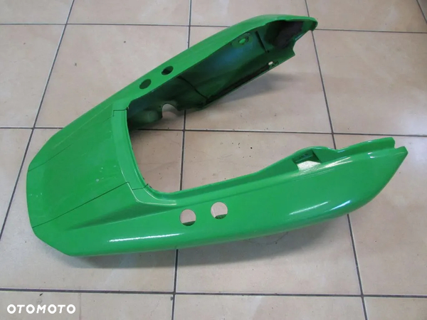 YAMAHA FZS 600 FAZER 98-02 ogon zadupek tył zielony