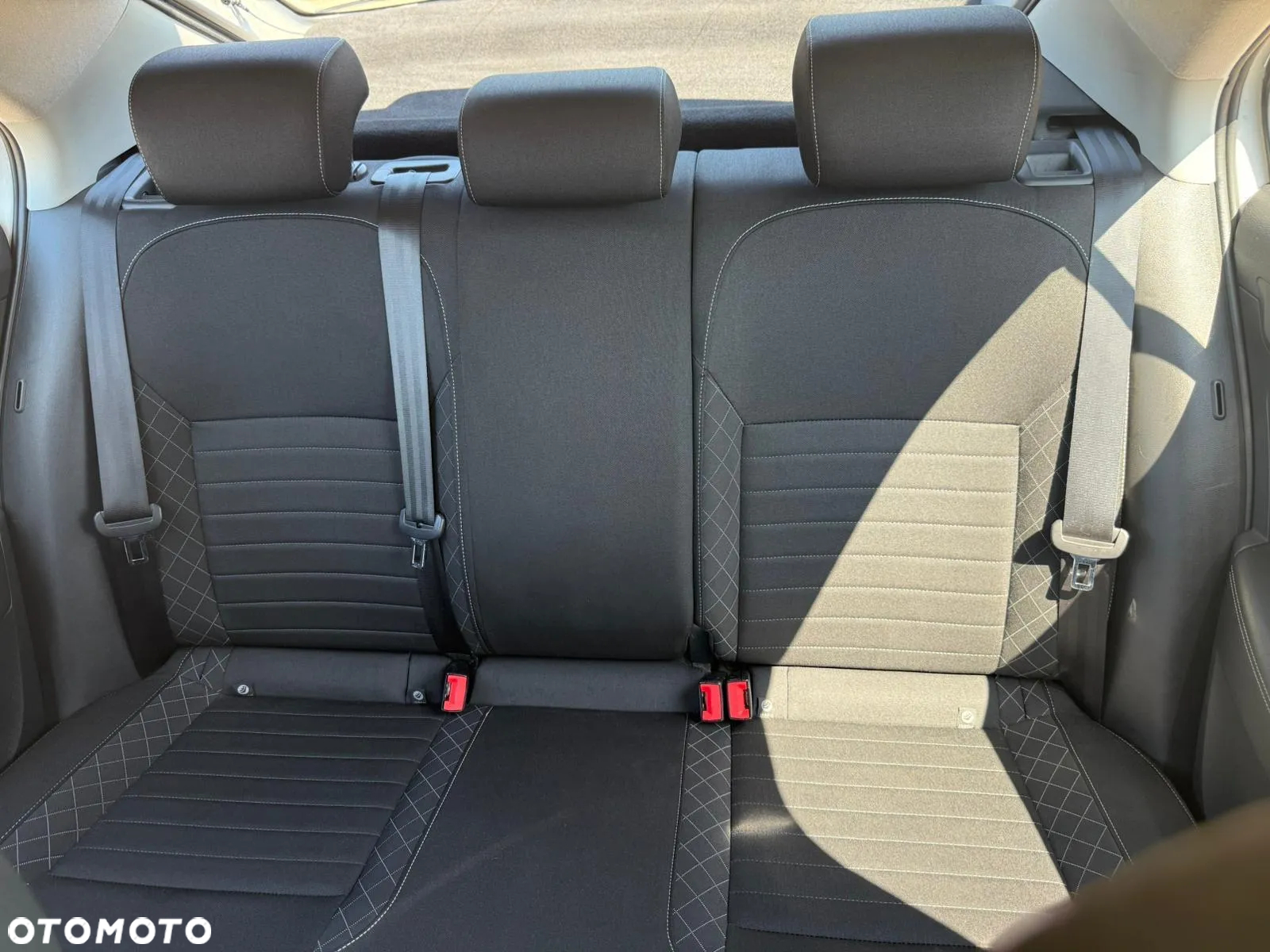 Skoda RAPID 1.2 TSI Style - 19