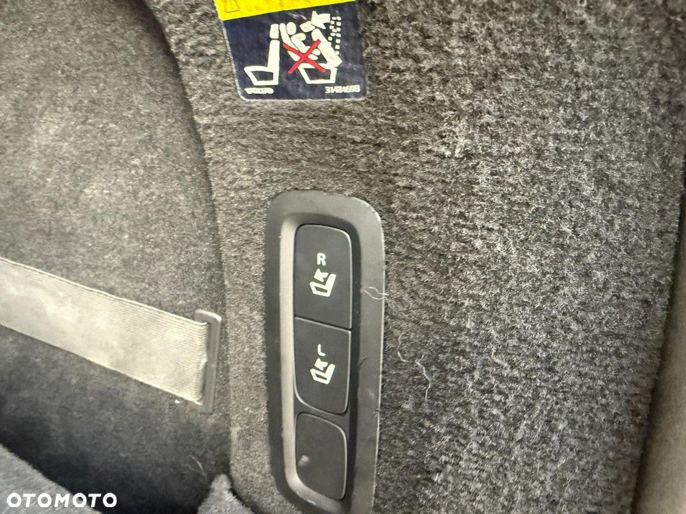 Volvo V90 T5 Momentum - 36