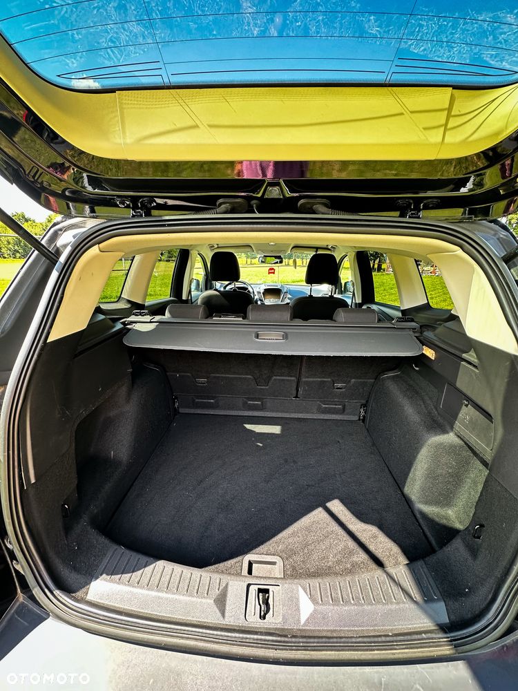 Ford Kuga - 4