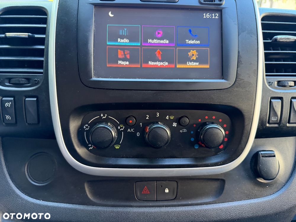 Renault Trafic - 16