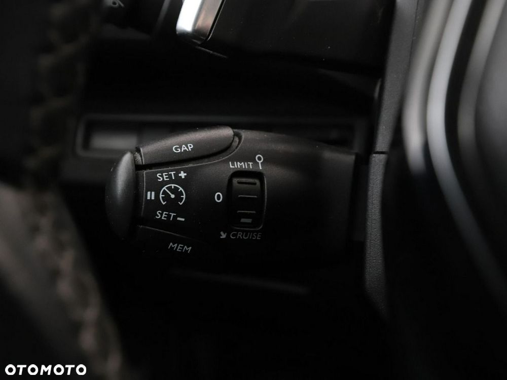 Peugeot 5008 2.0 BlueHDi Allure S&S EAT8 - 35