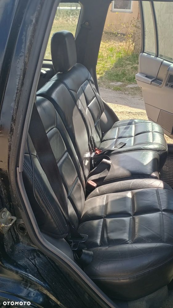 Jeep Grand Cherokee - 9