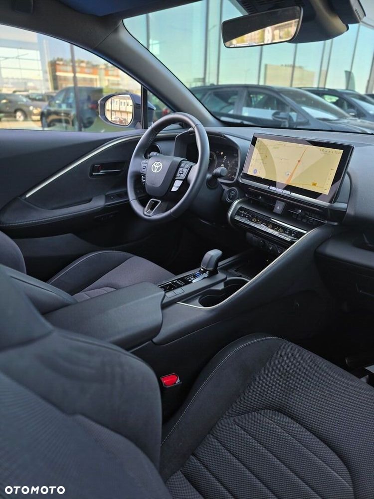 Toyota C-HR - 16