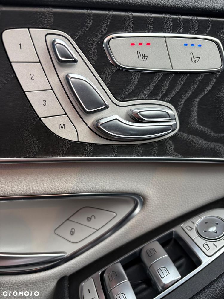 Mercedes-Benz Klasa C 300 7G-TRONIC - 14