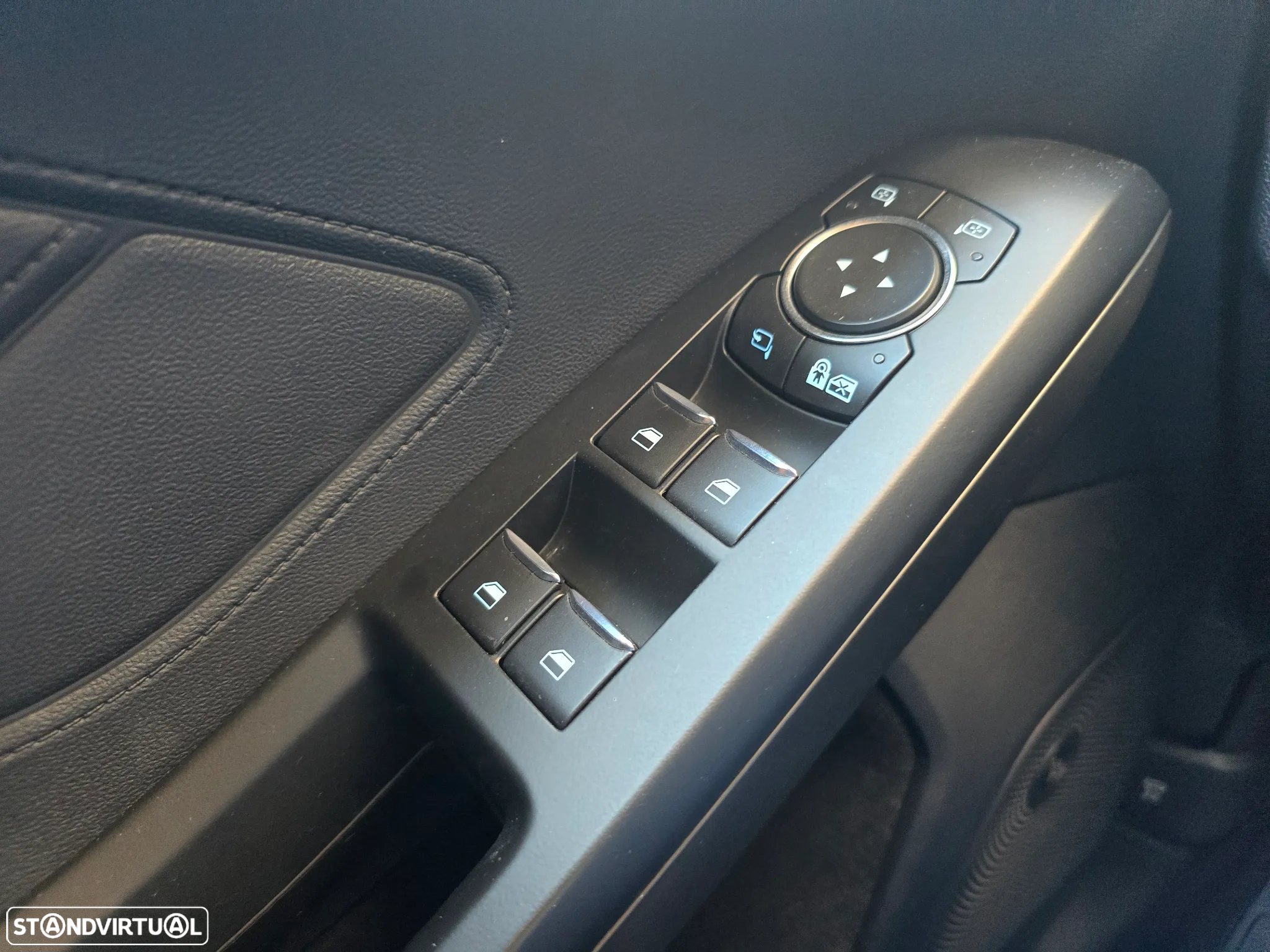 Ford Focus SW 2.3 EcoBoost S&S ST X - 40
