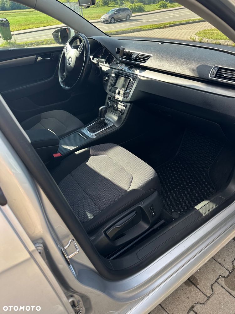 Volkswagen Passat 2.0 TDI DSG BlueMotion Technology Comfortline - 7
