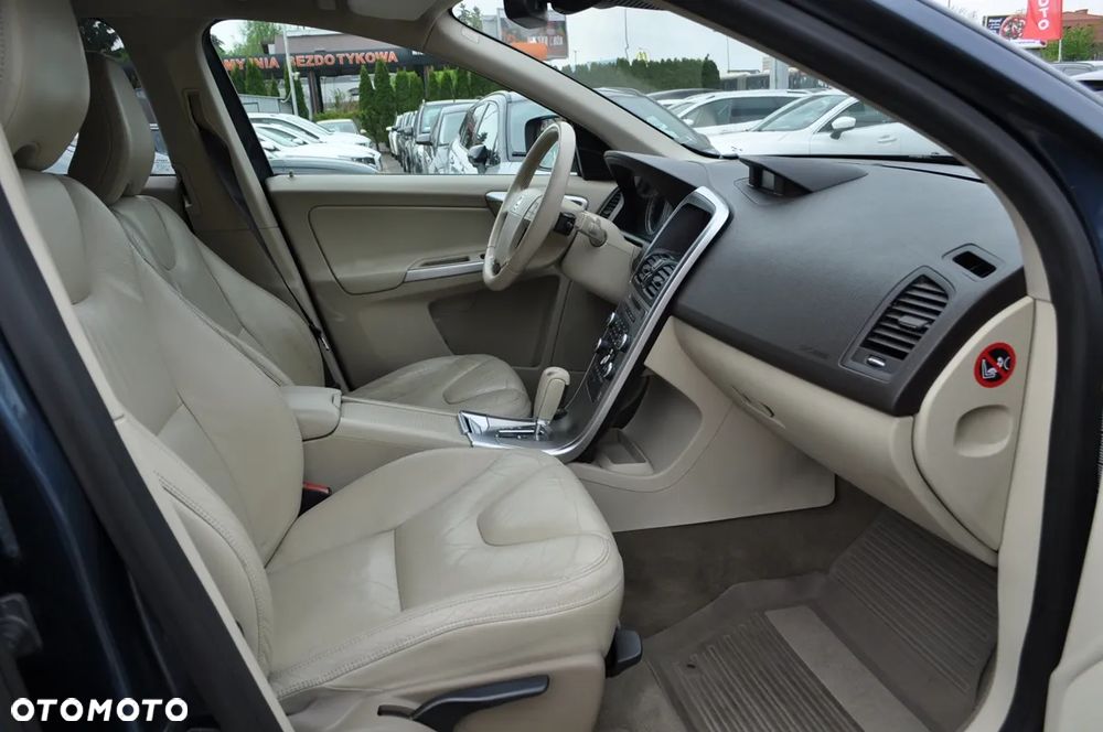 Volvo XC 60 - 21