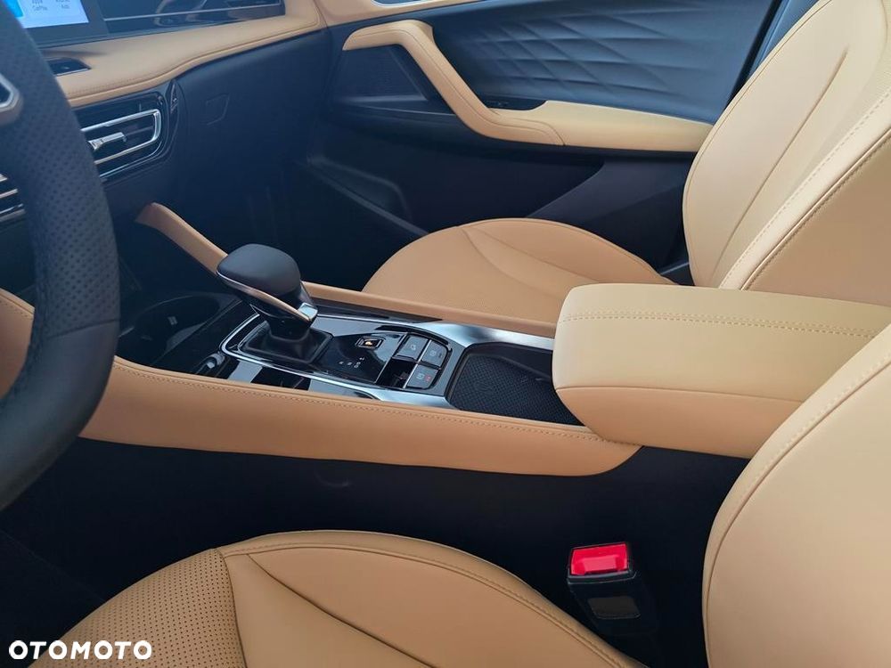 MG HS 1.5T HEV+ Exclusive - 16