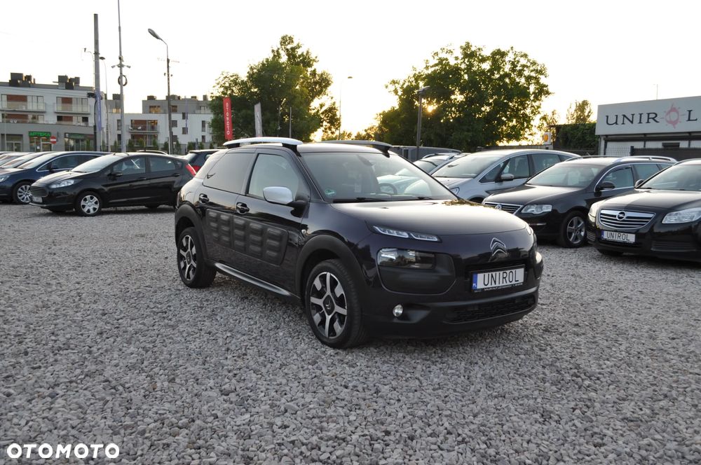 Citroën C4 Cactus 1.2 PureTech Shine S&S - 4