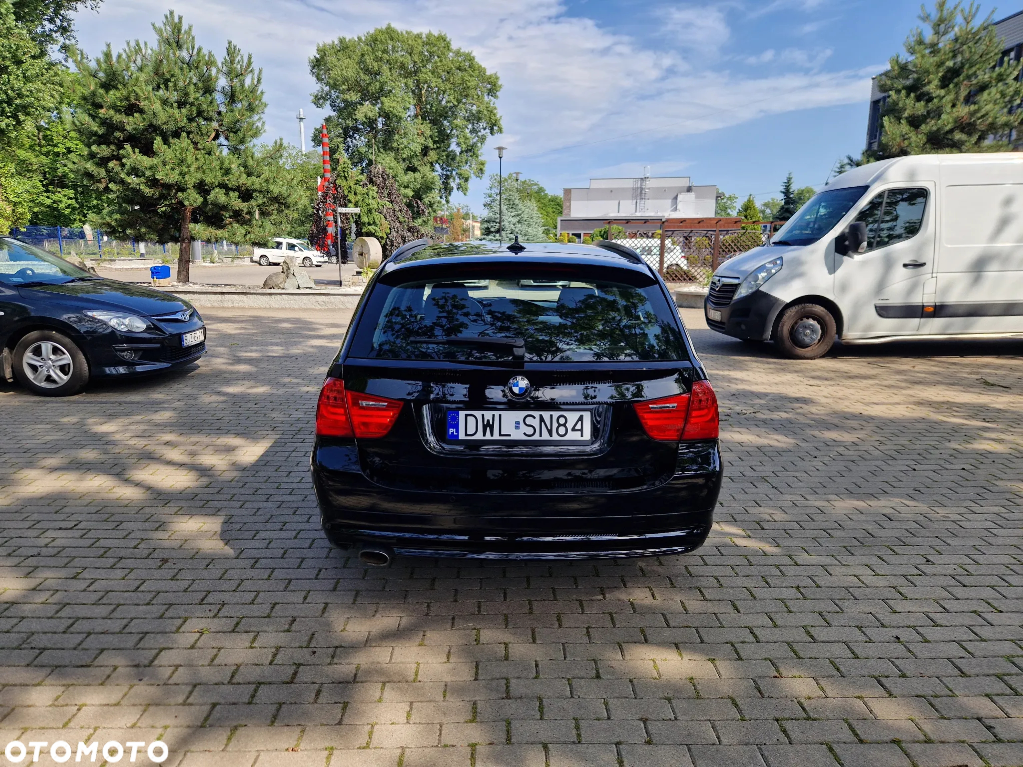BMW Seria 3 320d Efficient Dynamics Sport Line shadow - 2
