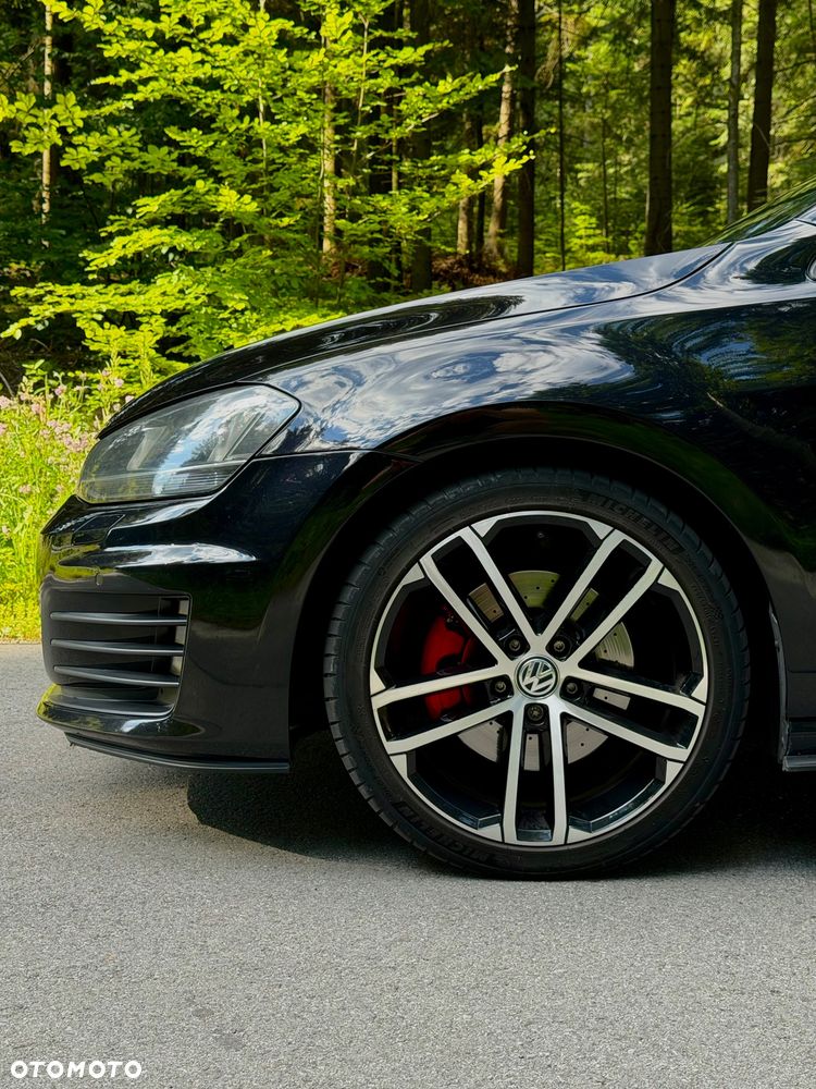 Volkswagen Golf 2.0 TDI BMT GTD - 3