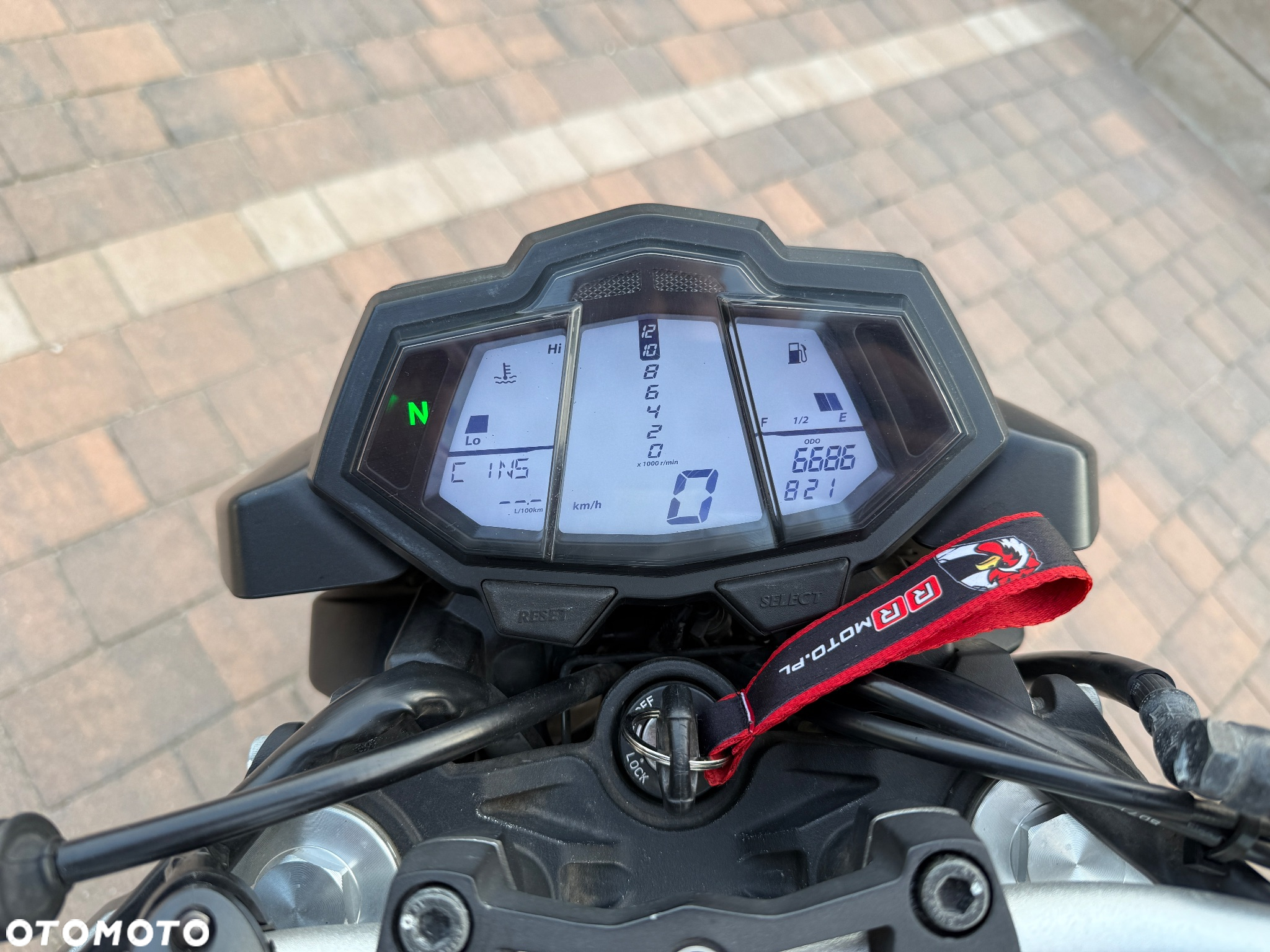 Yamaha MT - 8