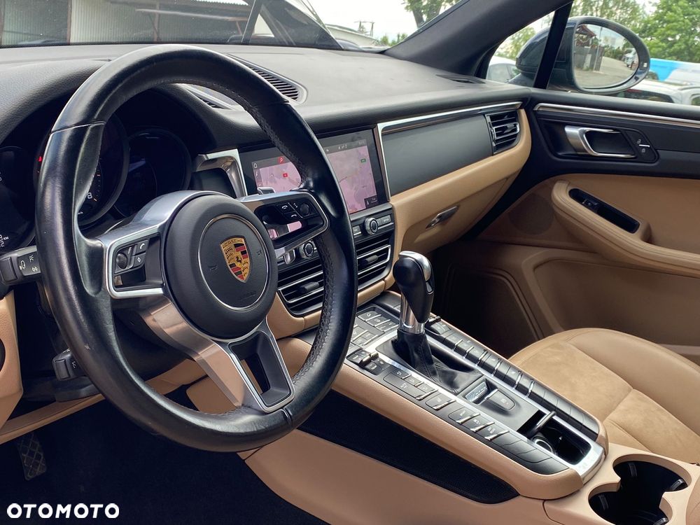 Porsche Macan - 18