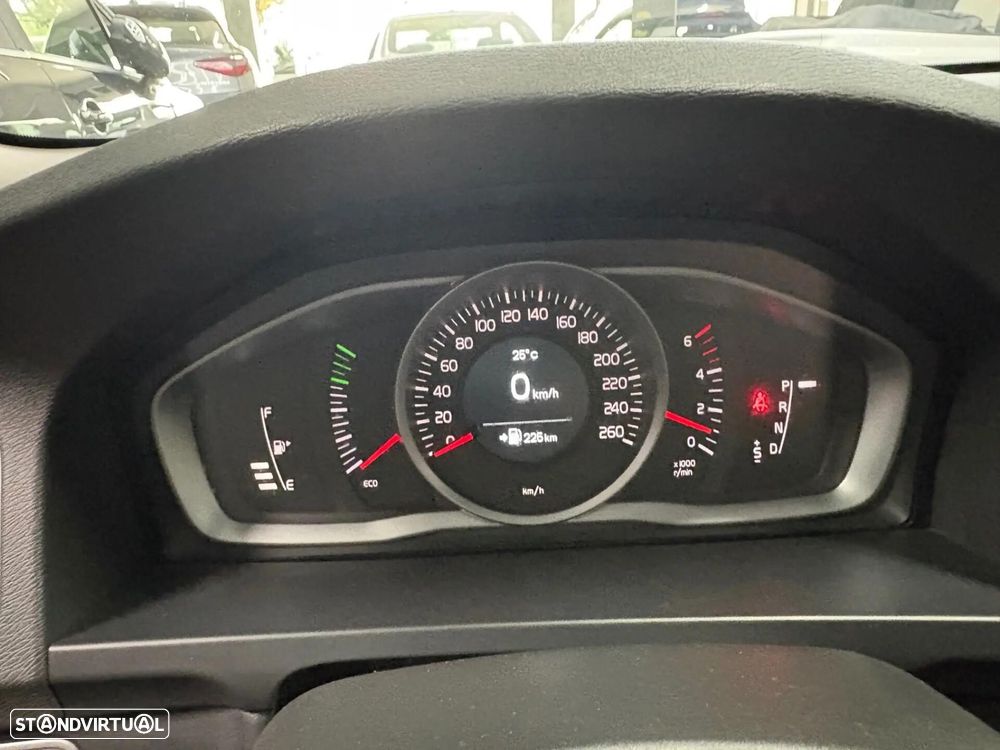 Volvo V60 2.0 D2 Summum Geartronic - 26