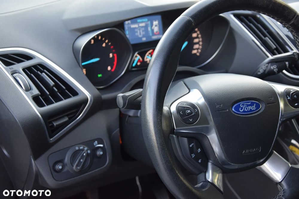 Ford Kuga 2.0 TDCi 4WD Titanium - 25