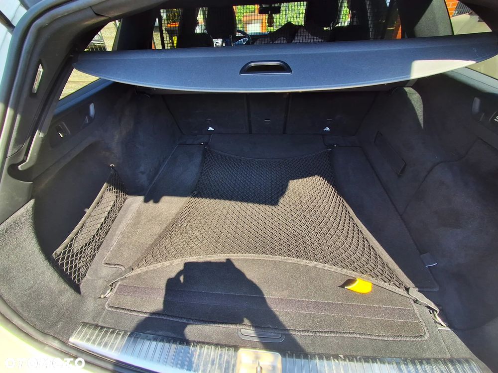 Mercedes-Benz Klasa E 220 d T 9G-TRONIC AMG Line - 25