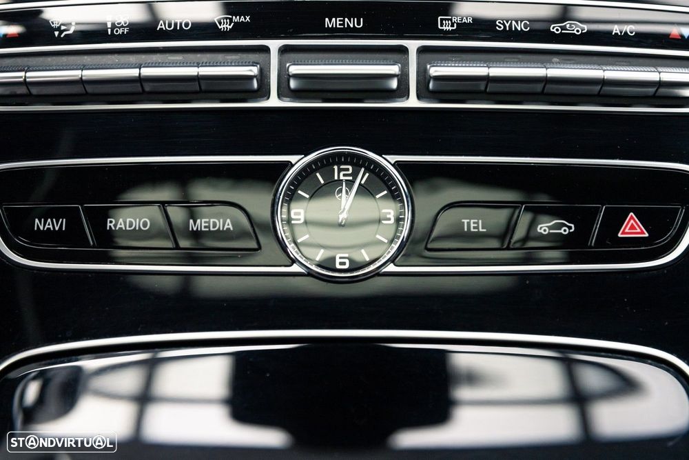 Mercedes-Benz E 220 d AMG Line - 41