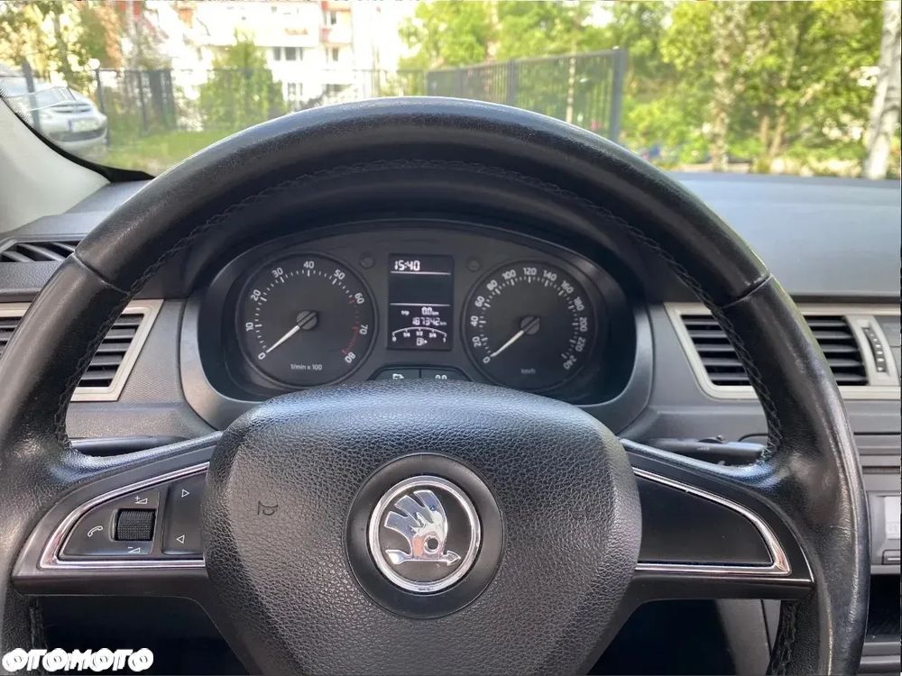 Skoda RAPID 1.2 TSI Ambition - 19