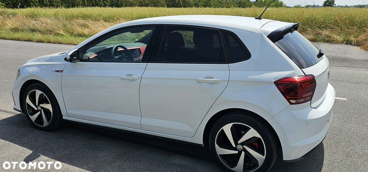 Volkswagen Polo - 3