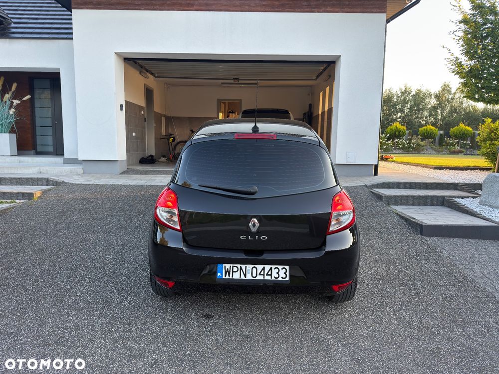 Renault Clio 1.2 16V All Inclusive - 3