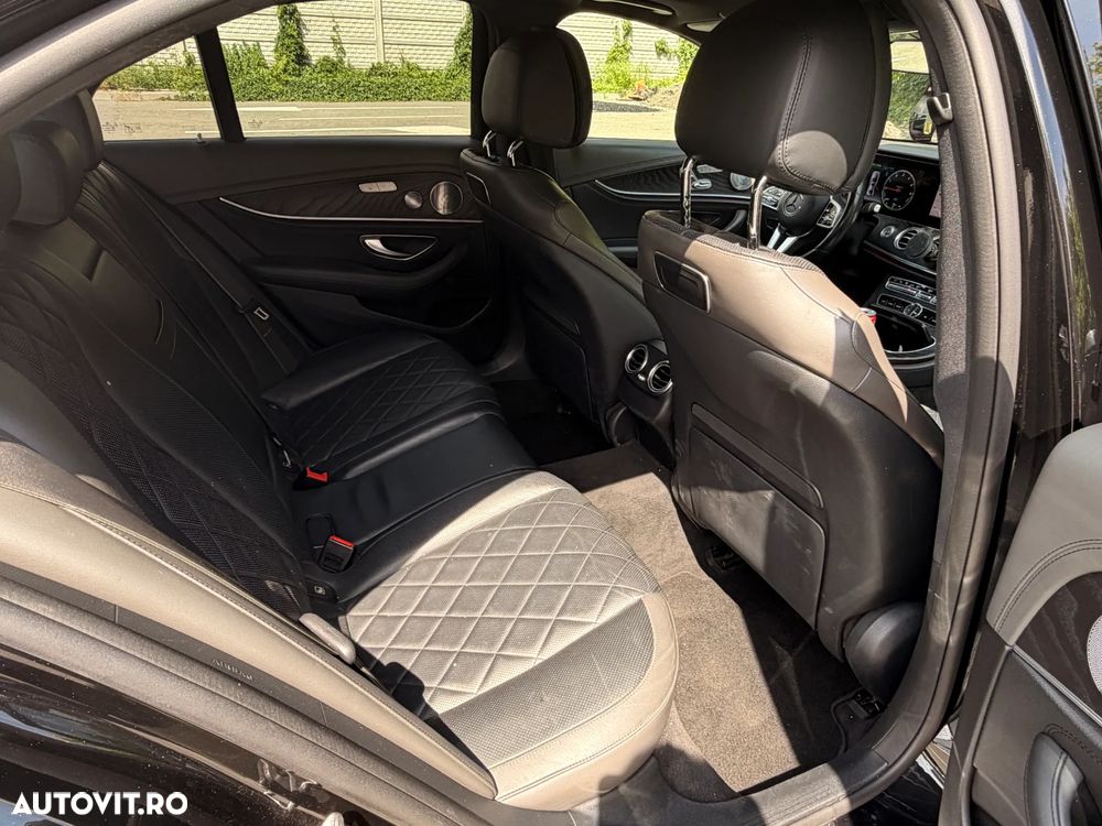 Mercedes-Benz E 300 de 9G-TRONIC - 21