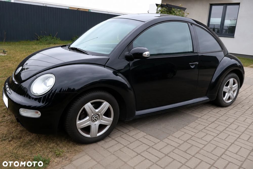 Volkswagen New Beetle - 1