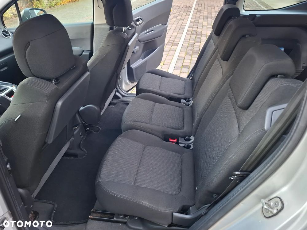 Peugeot 5008 1.6 Access 7os - 12