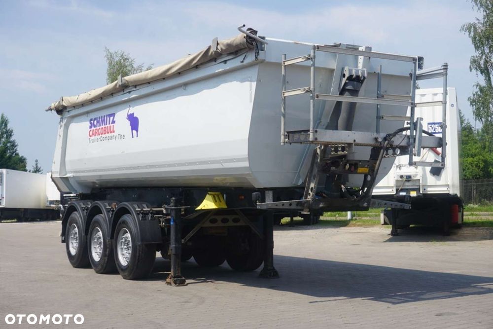 Schmitz Cargobull Wywrotka, Podnoszona oś - 1