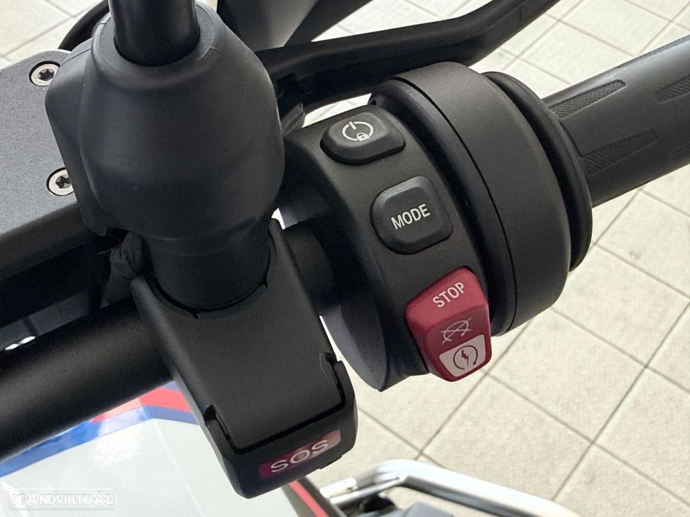 BMW R 1300 GS TROPHY - 10