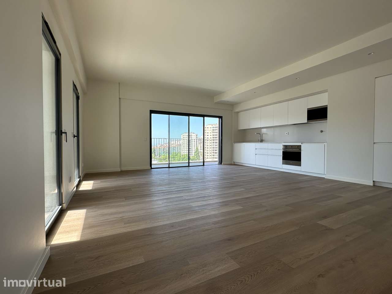 Arrenda-se excelente apartamento T3 Novo – Miraflores (Oeiras) - Grande imagem: 4/32