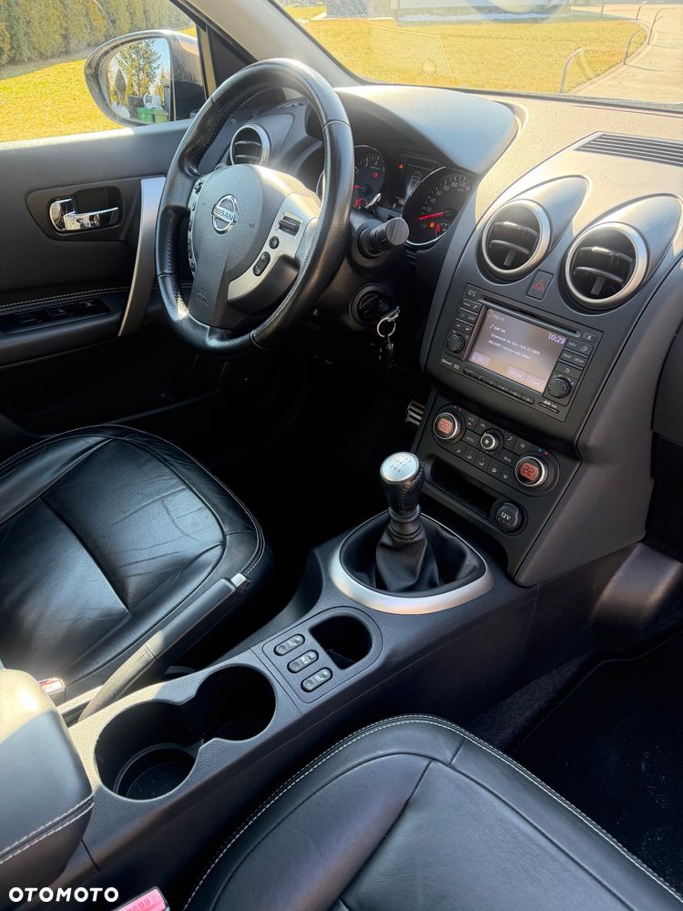 Nissan Qashqai 2.0 Tekna - 8