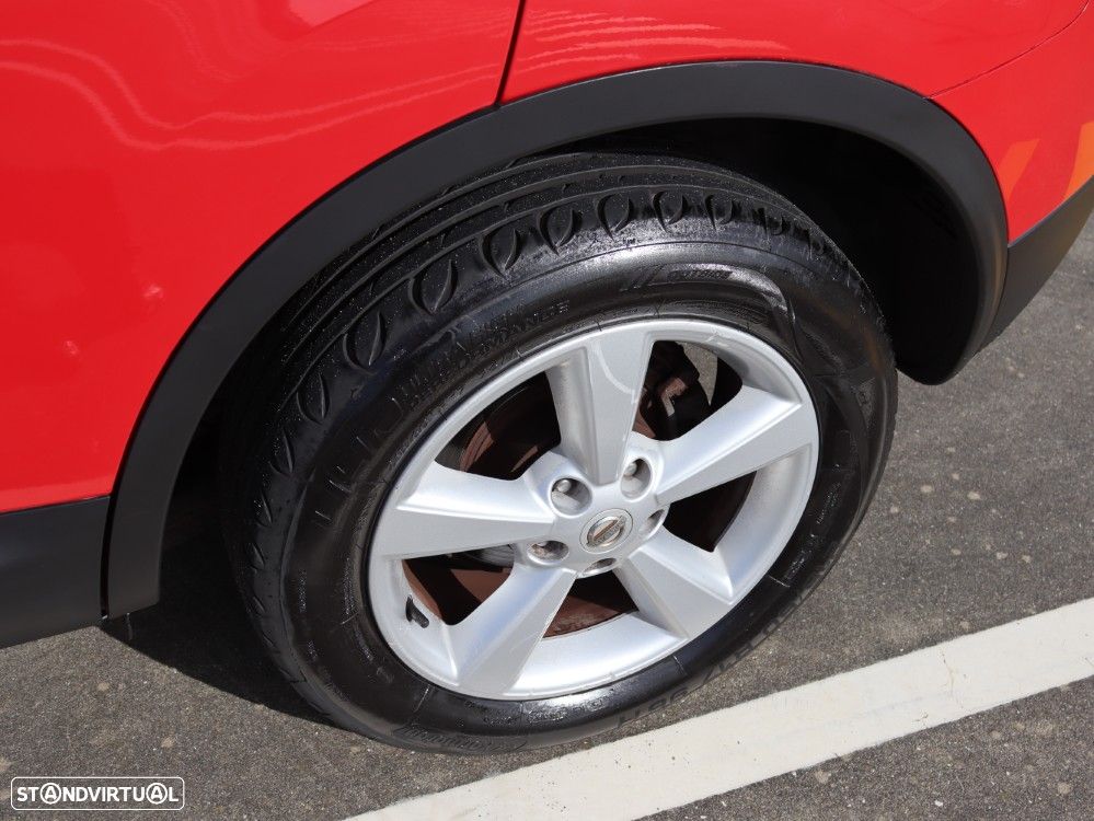 Nissan Qashqai 1.5 dCi Tekna Premium Pele Preta 18 - 30