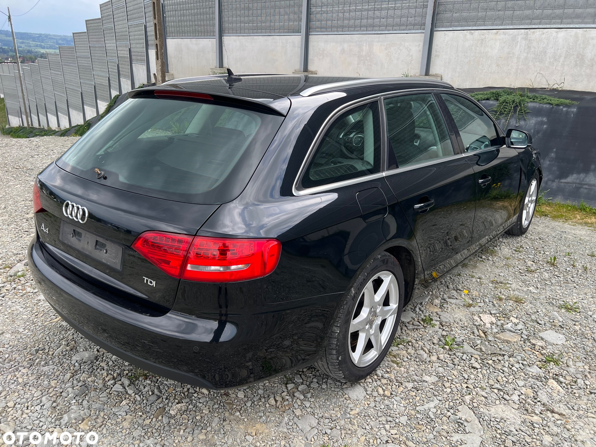 Audi A4 Avant 2.0 TDI DPF multitronic Attraction - 15