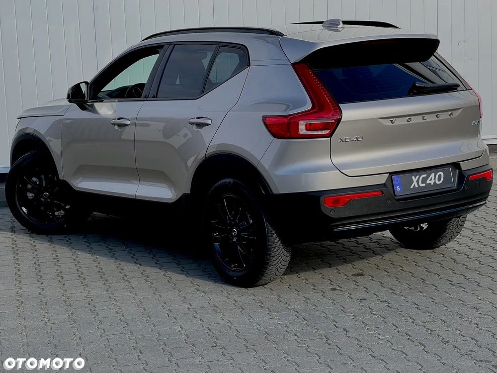 Volvo XC 40 B4 AWD Plus Dark - 10
